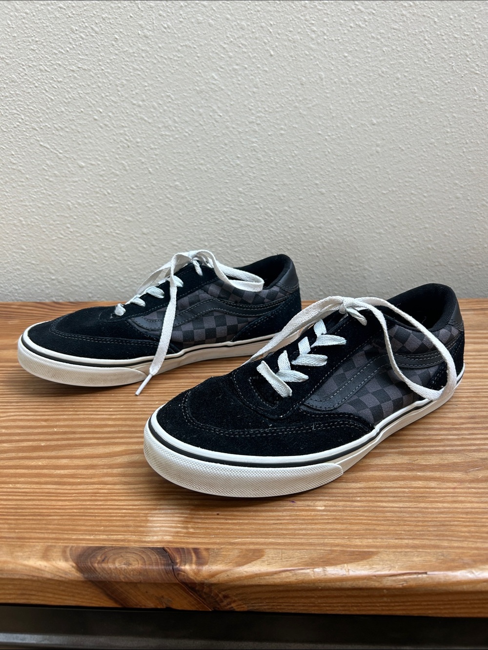 Vans Kids Black & White Checkerboard Old Skool Sneakers size 6